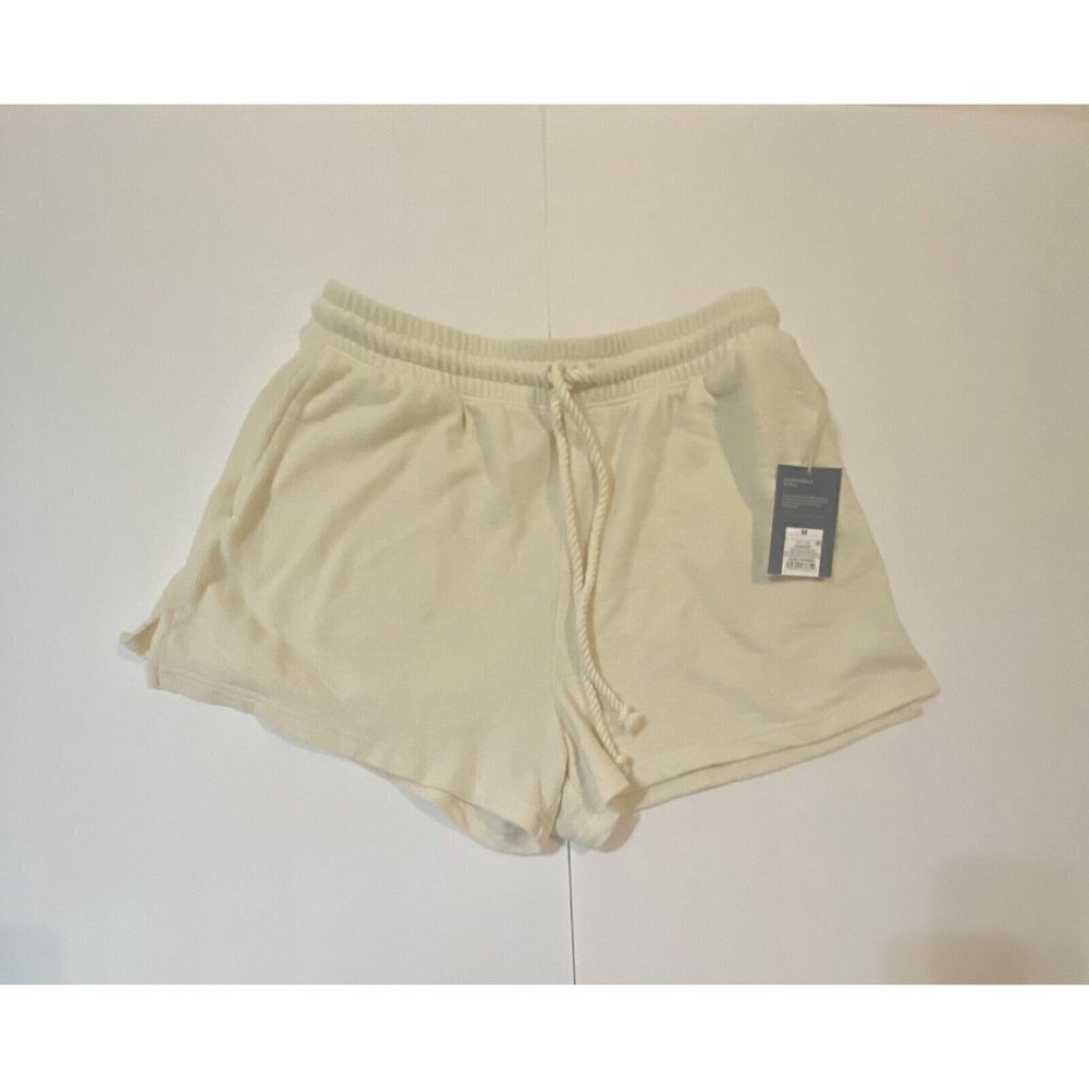 UNIVERSAL THREAD Shorts Medium Beige Drawstring Adjusting